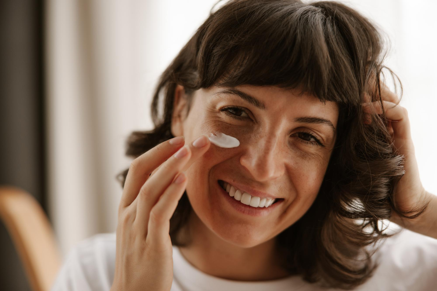 Mommies Daily – 12 Skincare Lokal untuk Usia 40 Tahun ke Atas: Anti Penuaan Dini!