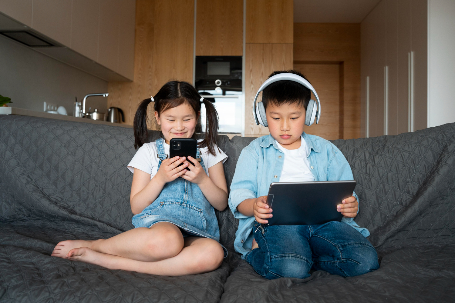 Mommies Daily – Aturan Screen Time Anak dan Remaja, serta Dampak Jika Berlebihan