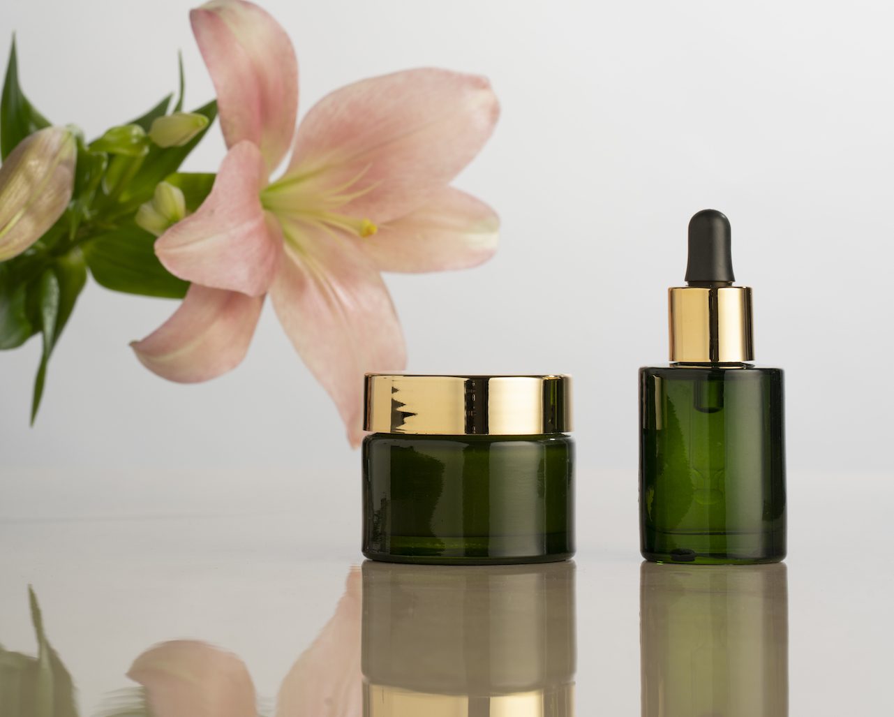 Mommies Daily – 11 Skincare Anti Aging di Drugstore Usia 50 Tahun, Mulai Rp100 Ribu!